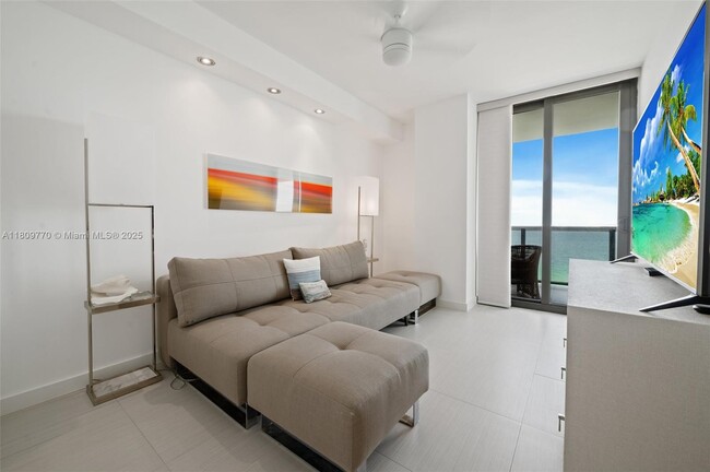 Building Photo - 9455 Collins Ave