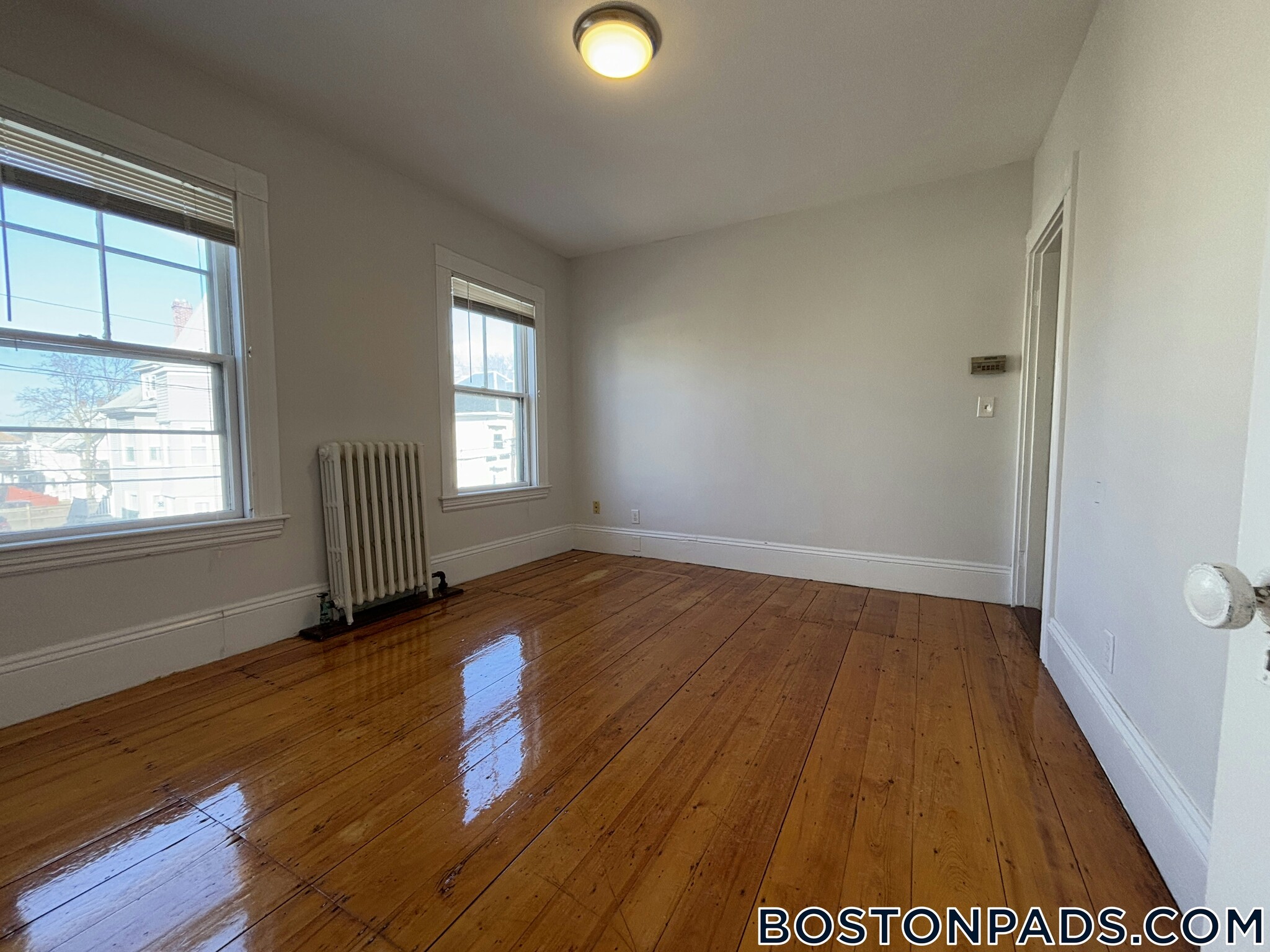 Building Photo - 141 Brown St