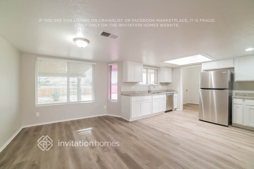 Building Photo - 4454 N 105th Ave