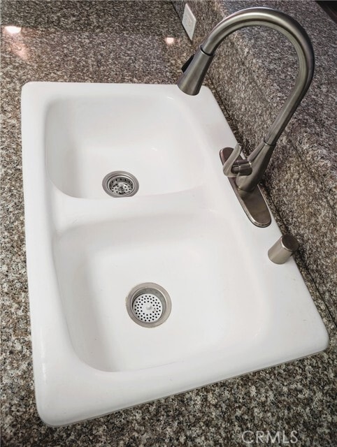 Building Photo - 11162 Camarillo St