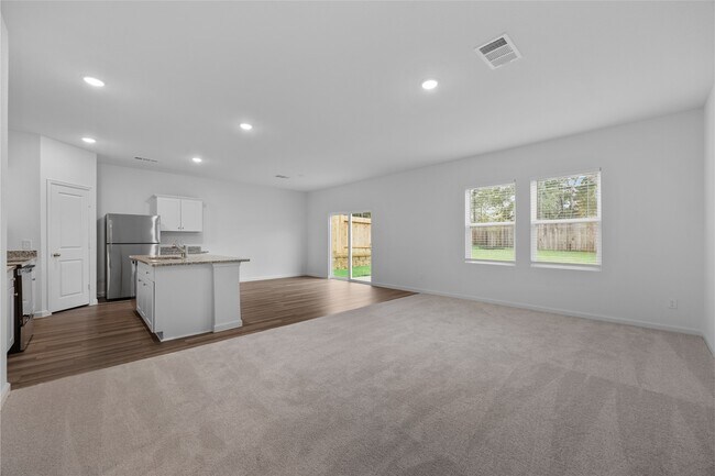 Building Photo - 612 Craven St