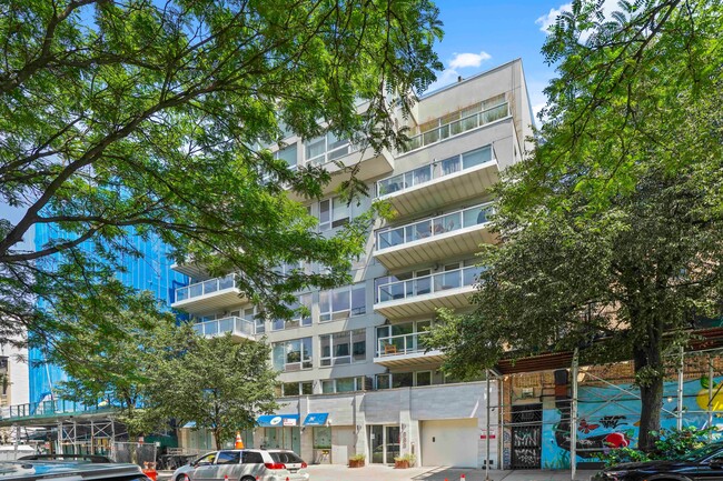 Building Photo - 823 Classon Ave