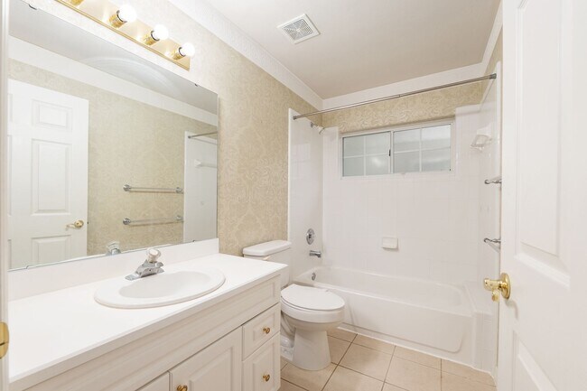 Building Photo - 7013 NW 50th Terrace