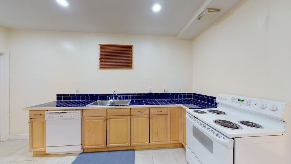 Building Photo - 9710 Middleton Ridge Rd