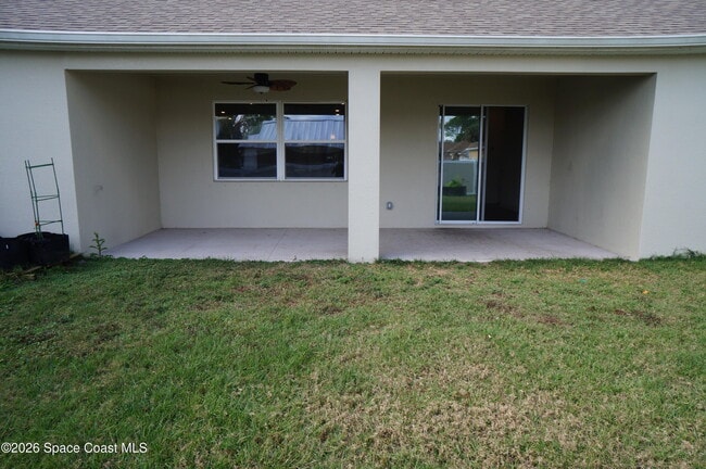 Building Photo - 153 Oakcrest Ave NE