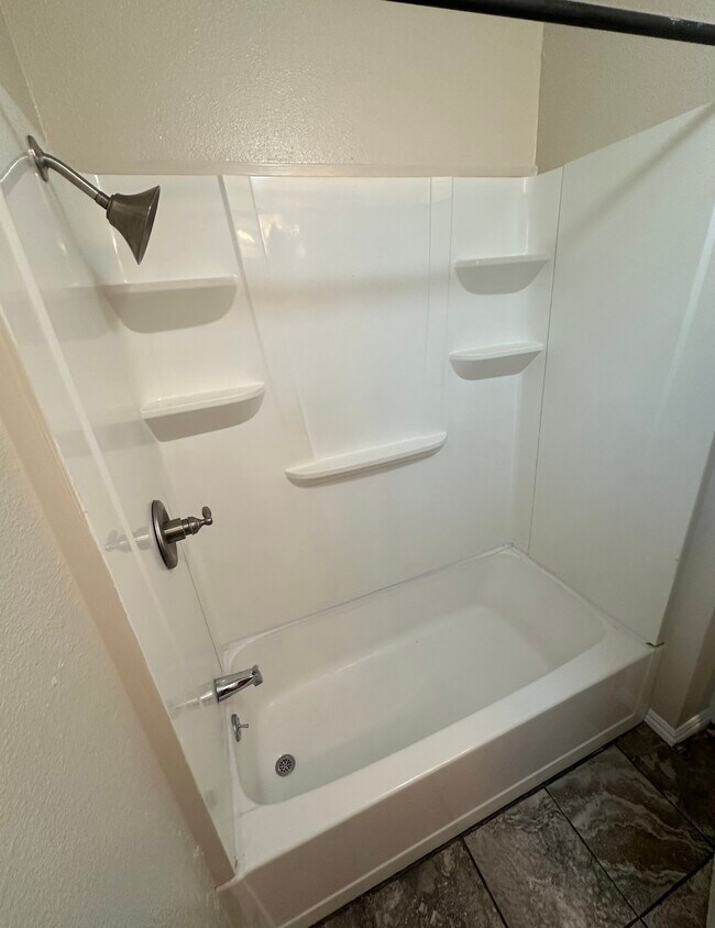 Building Photo - 1649 S State St