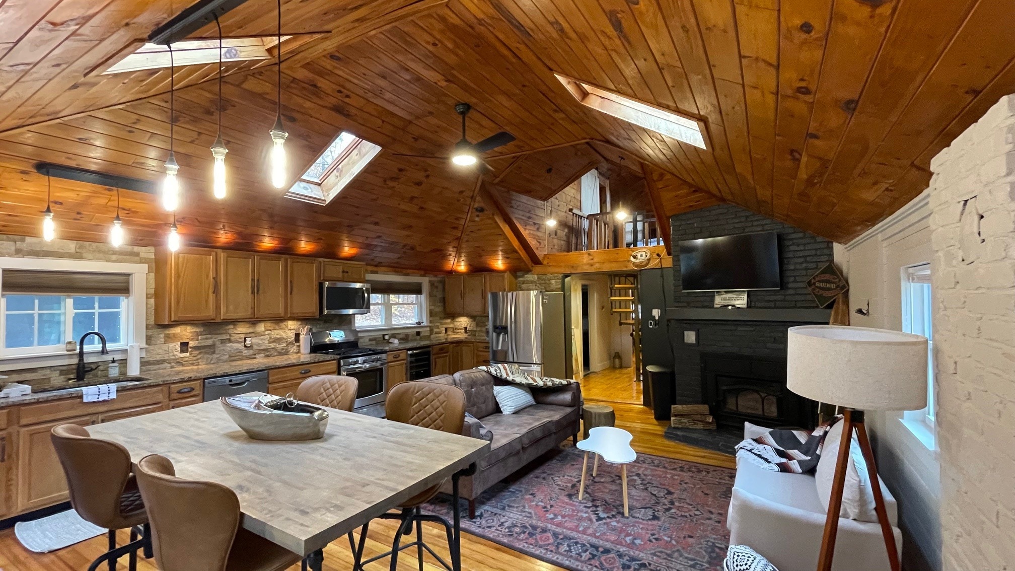 Building Photo - 38 Swamp Rd