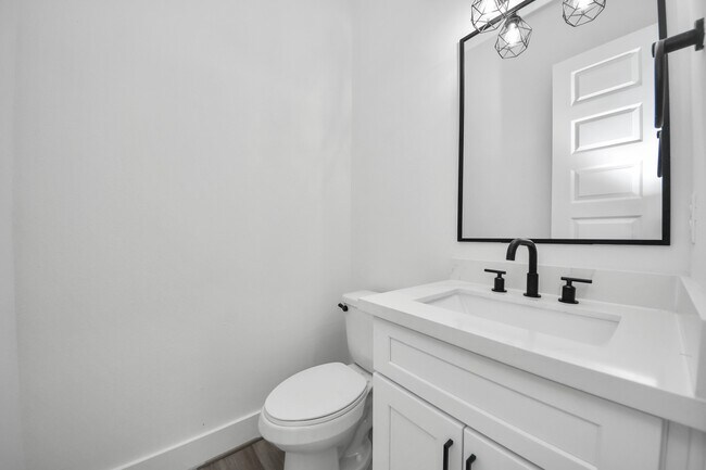 Building Photo - 1816 West St