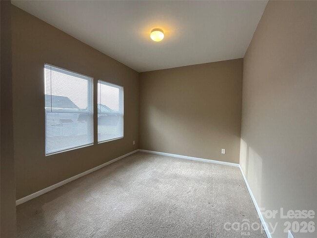 Building Photo - 3830 Broadview Lane