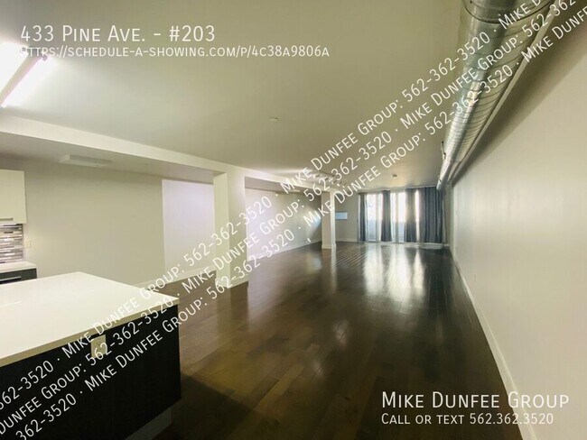Building Photo - 433 Pine Ave