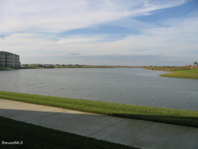 Building Photo - 6858 Toland Dr