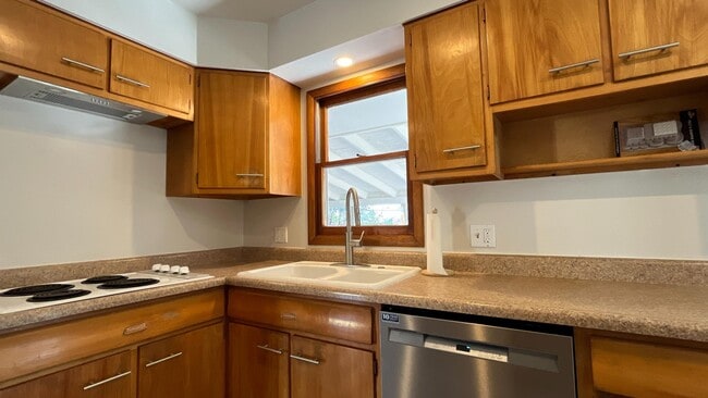 Building Photo - 1628 Smith Pl