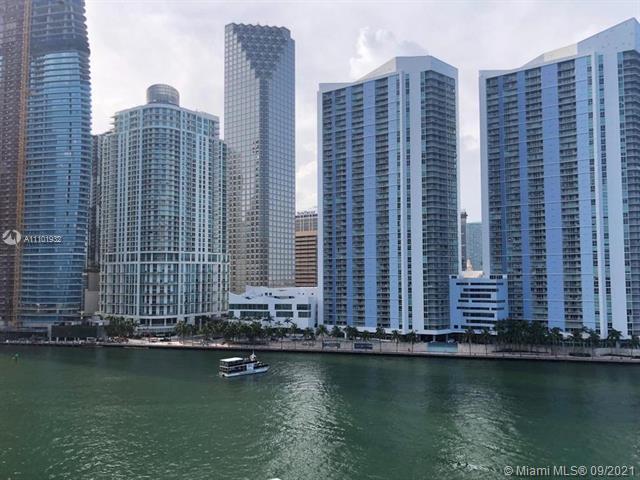 Building Photo - 888 Brickell Key Dr