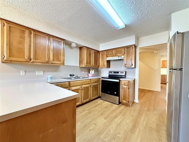 Building Photo - 104 Verna Spur