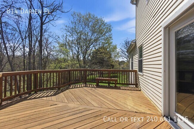 Building Photo - 814 Darien Pl