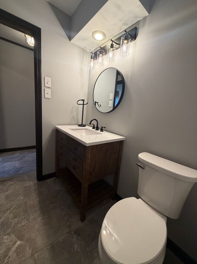 Building Photo - 1101 Silverwood Cove