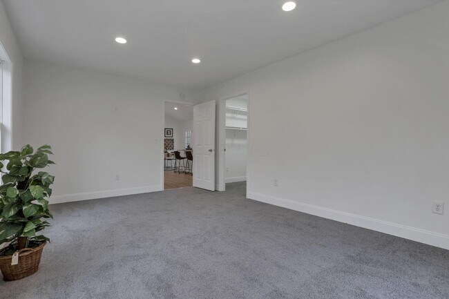 Building Photo - 4075 Gun Barrel Rd NE