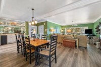 Building Photo - 723 Bonnyneck Dr