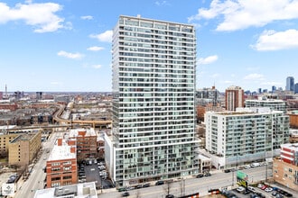 Building Photo - 1720 S Michigan Ave