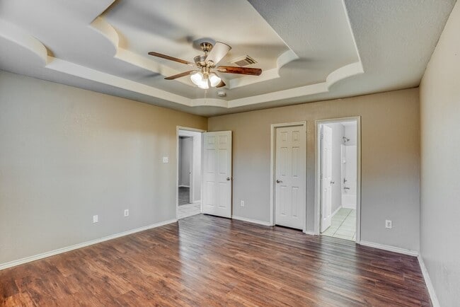 Building Photo - 18719 Reynolds Park Dr