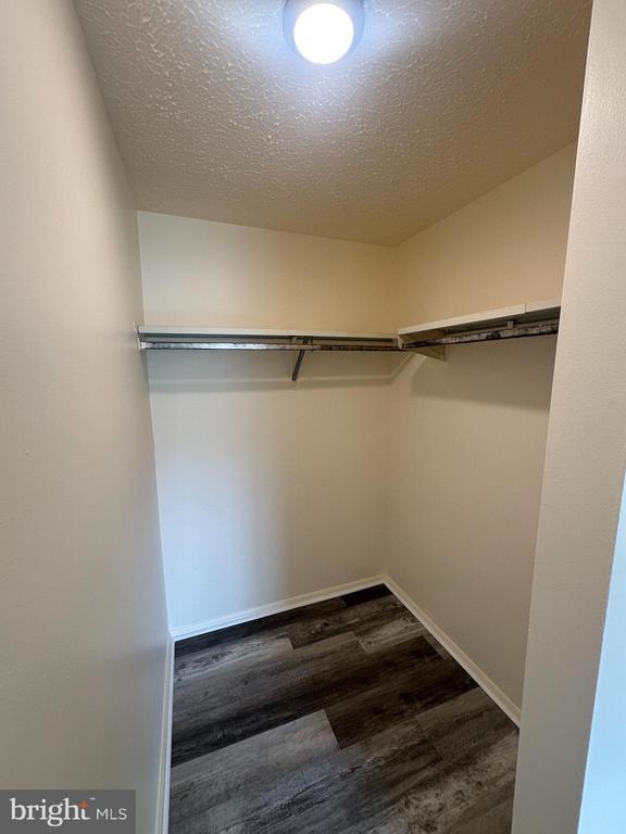 Building Photo - 550 Heather Ridge Dr