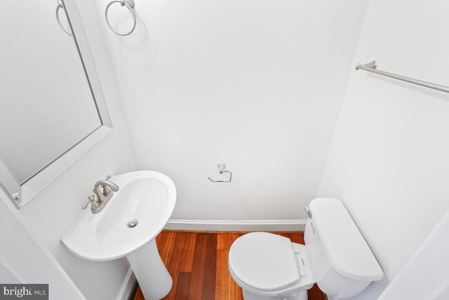 Building Photo - 1949 H St NE