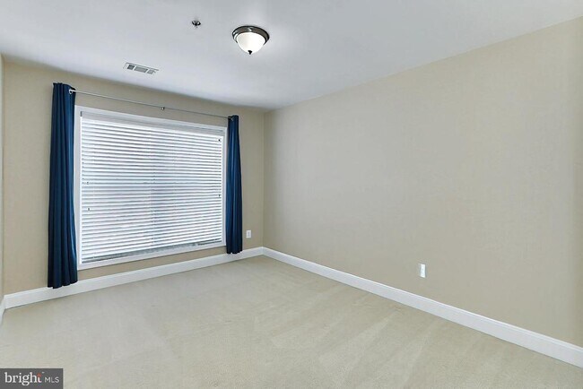 Building Photo - 2022 N Culpeper St