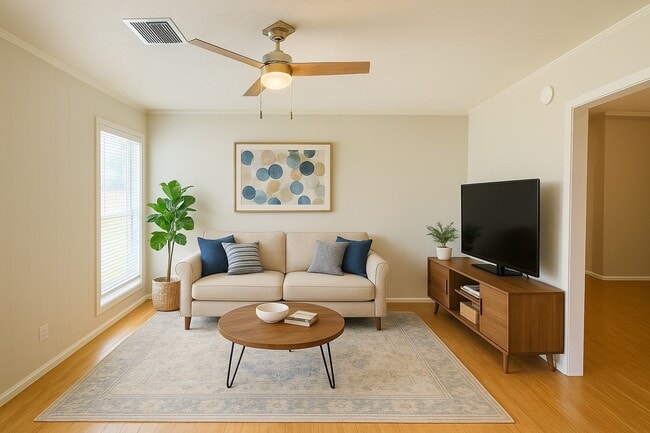 Building Photo - 816 1st St