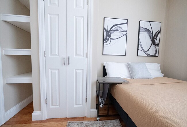 Building Photo - 234 W 112th St