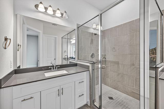 Building Photo - 4164 Kearsage Dr