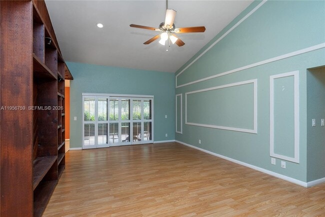 Building Photo - 9360 Chelsea Dr S