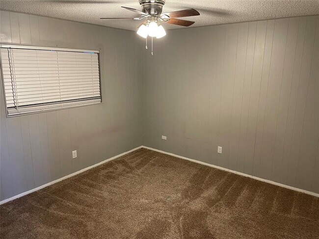 Building Photo - 1209 Vance St