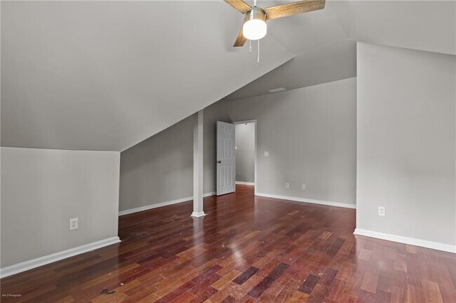 Building Photo - 2990 Hearthstone Dr