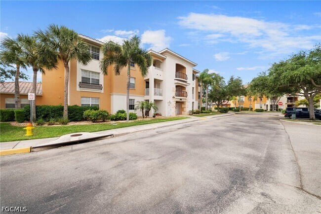 Building Photo - 3940 Pomodoro Cir