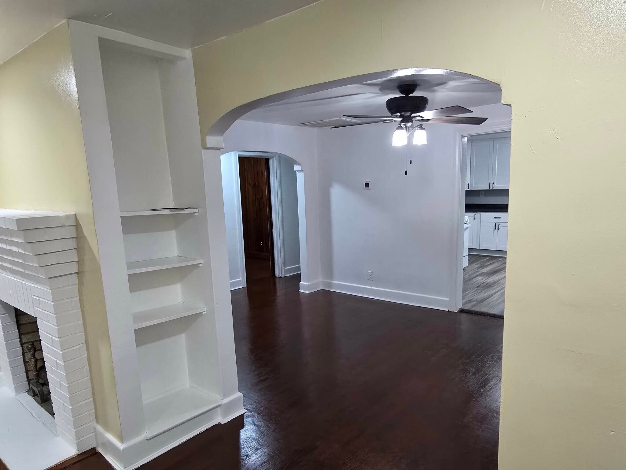 Building Photo - 818 Coolidge St