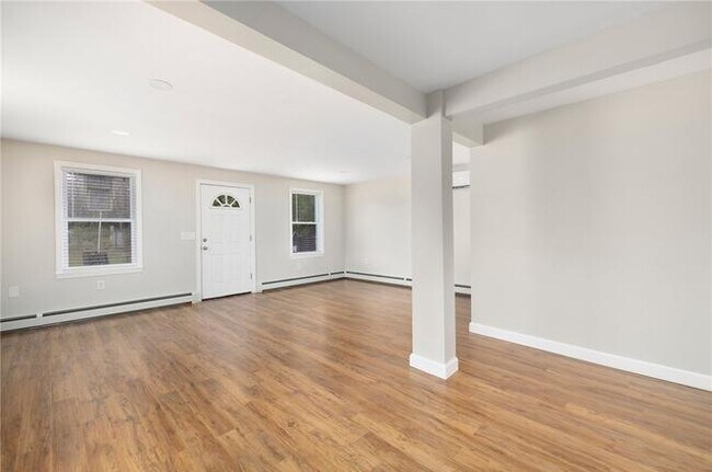 Building Photo - 21 Ashbrook Rd