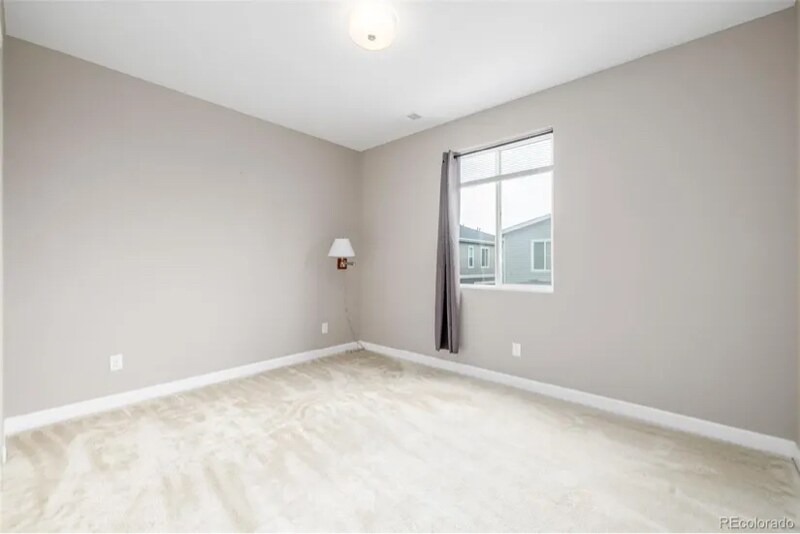 Building Photo - 23614 E 5th Pl