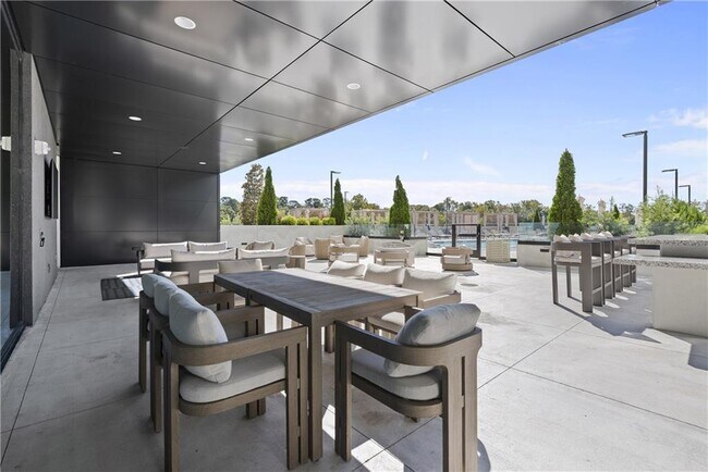 Building Photo - 2425 Peachtree Rd NE