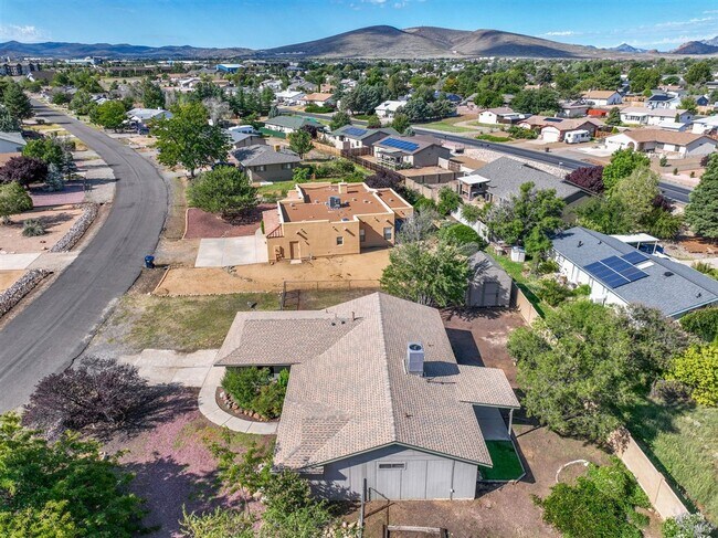 Building Photo - 7930 E Larkspur Ln