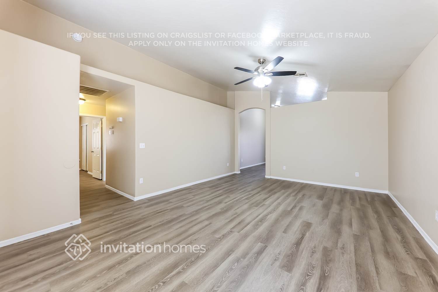 Building Photo - 20850 N 7th Pl