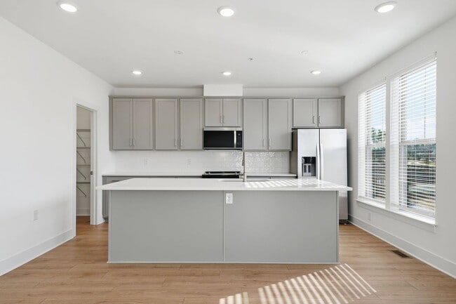 Building Photo - 6900 Cosby Vlg Ter