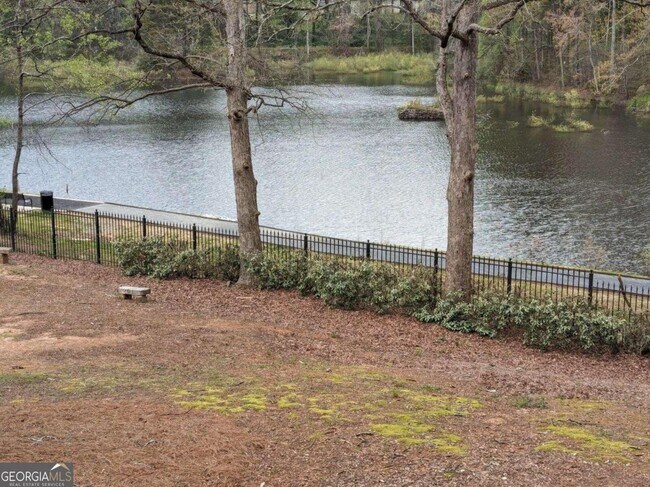 Building Photo - 1418 Foxhall Ln SE