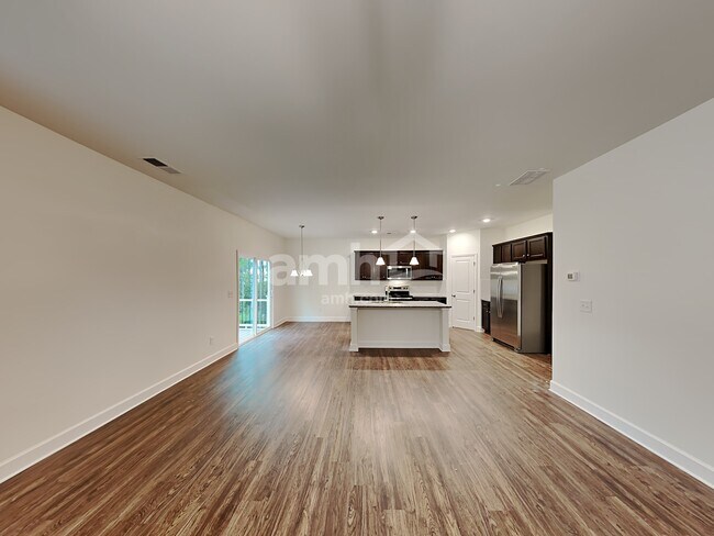 Building Photo - 5125 Canyon Creek Way