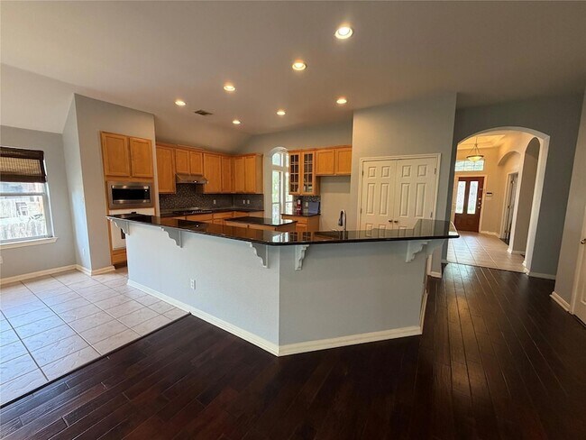 Building Photo - 8413 Sea Ash Cir