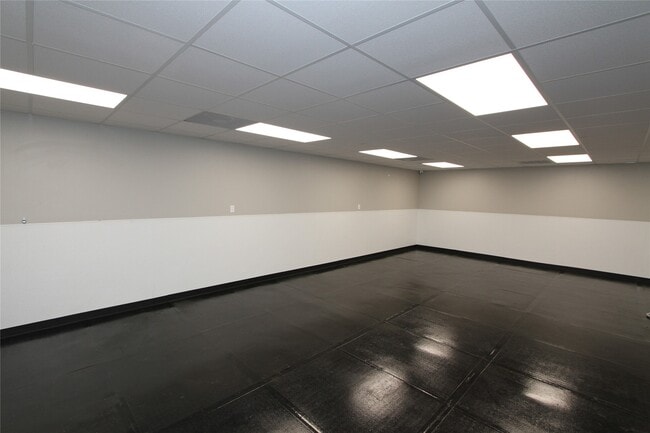 Building Photo - 11518 Bogs Rd