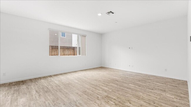 Building Photo - 4531 Gray Lodge Loop
