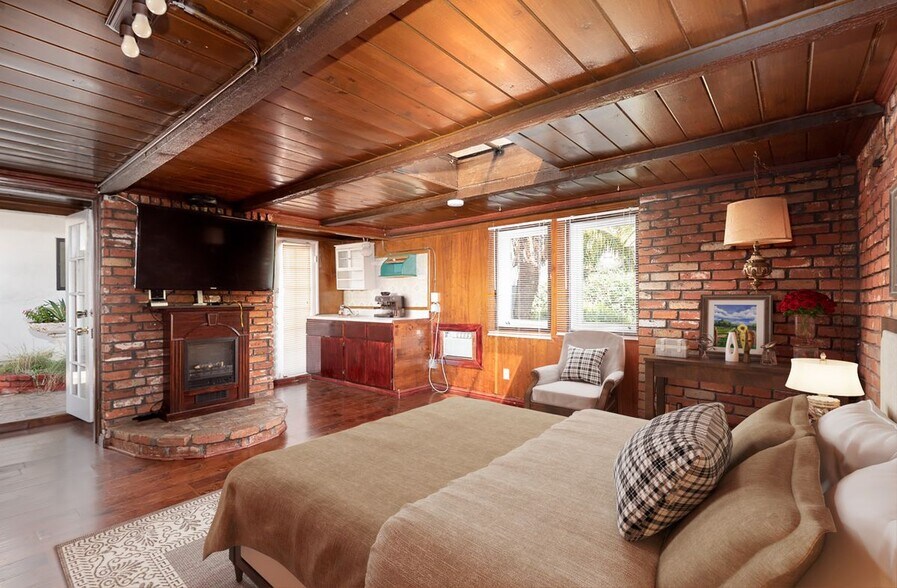 Building Photo - 14842 Morrison St