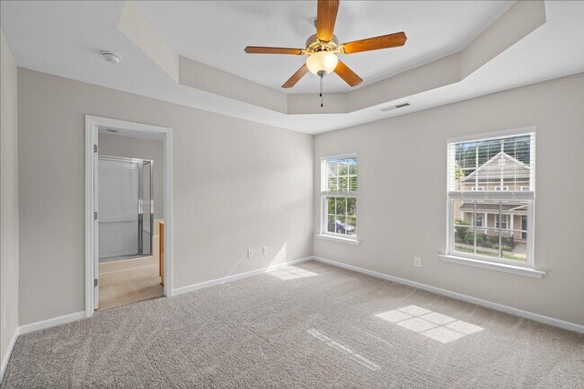 Building Photo - Well Maintained Three Bedroom Home!