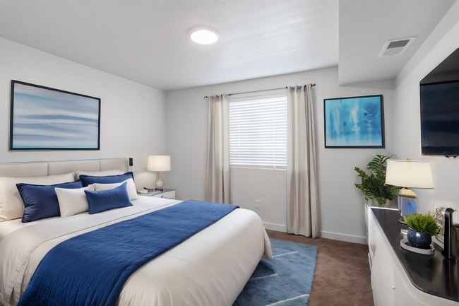 Building Photo - *Blackstone Farms in Provo