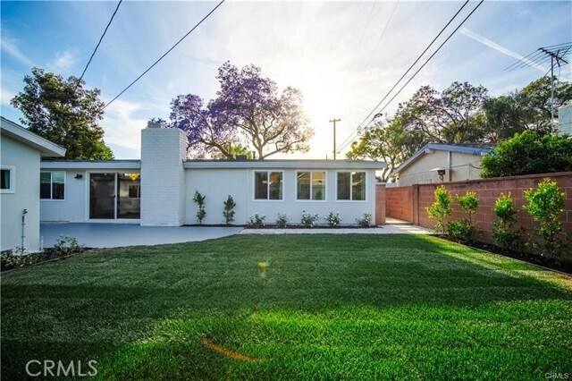 Building Photo - 236 Mission Dr